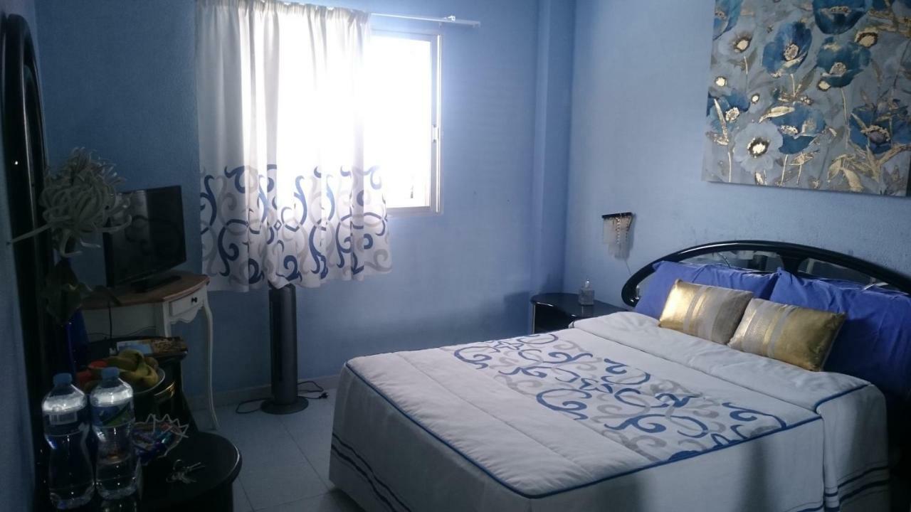 Habitación con baño privado Gáldar Exterior foto